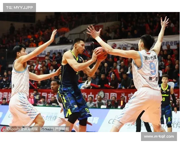 四川男篮81-60战胜辽宁夺得铜牌,周琦贡献16分13篮板