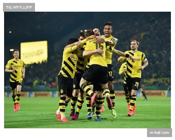 多特蒙德3-0柏林联合,提前三轮锁定下赛季欧冠资格 多特蒙德3-0柏林联合,提前三轮锁定下赛季欧冠资格